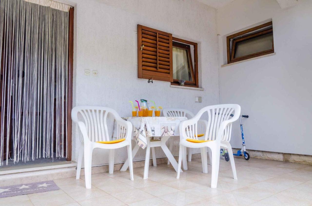 Holiday Home Eufemia-1 By Interhome بولا المظهر الخارجي الصورة